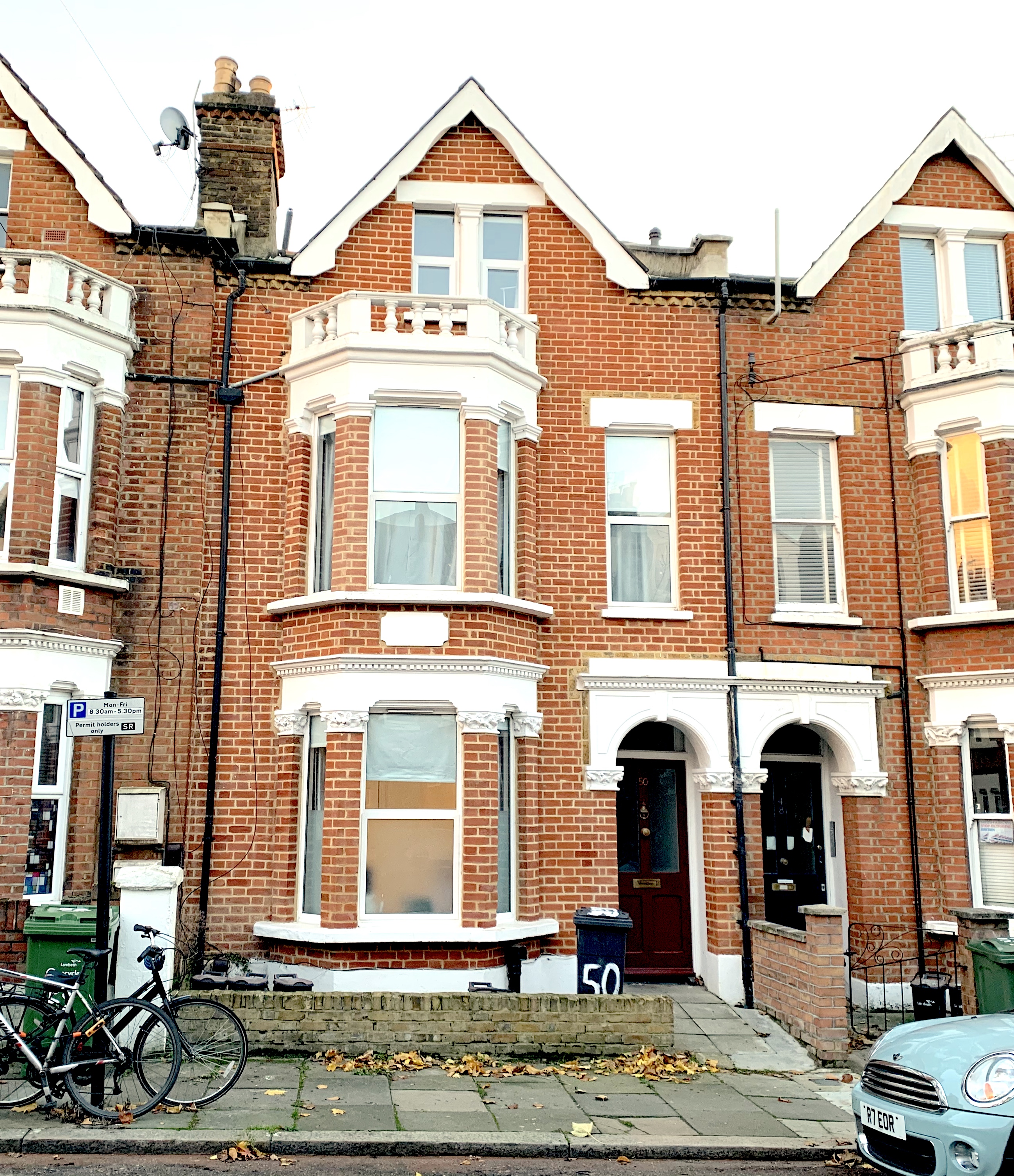 Young professional houseshare in Clapham